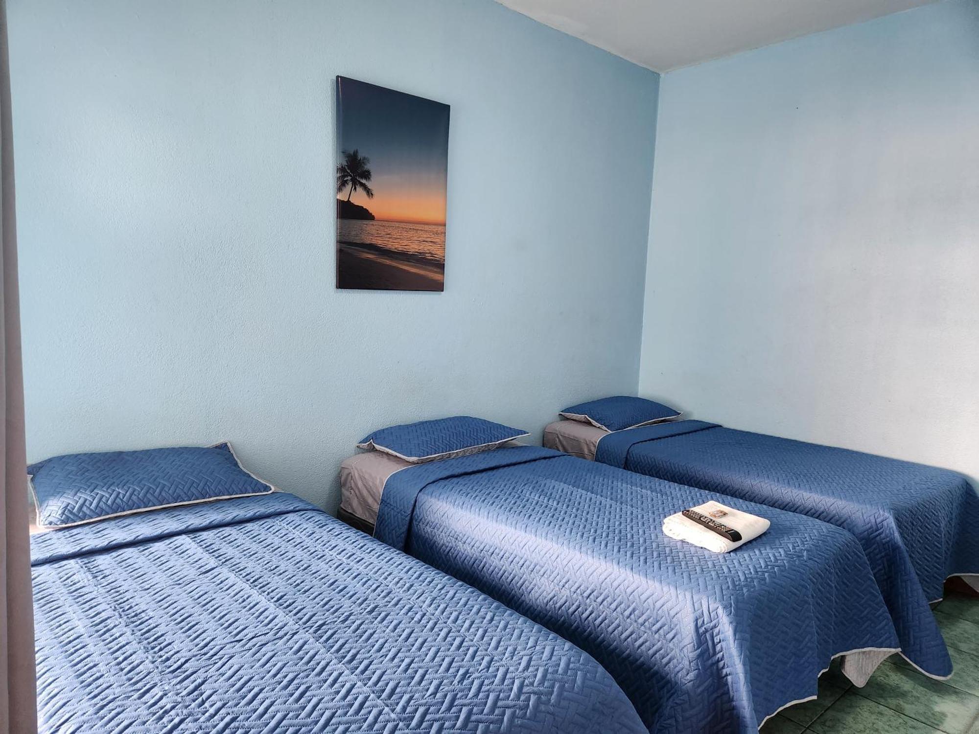 סנטה קרוז Hotel Y Restaurante El Marino חדר תמונה